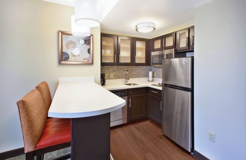 Mayfield Heights Hotel | Staybridge Suites Cleveland Mayfield Heights Beachwood by IHG