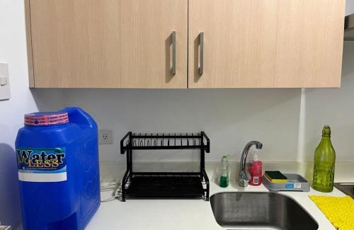 Matandang Balara Apartment | Staycation Condo - WiFi - Gym and Pool - 3 beds