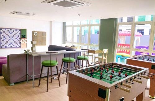 Bacolod Apartment | Staycation @ UpperEast w/Pool, Gym, Daycare etc.!