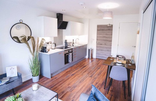 Sheffield Apartment | Staycay Modern Studio Apartment in Sheffield City Centre