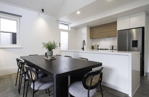 Elwood House | StayCentral - Poets Corner in Elwood - Burns St, Elwood, VIC - 4 Bedrooms, 4 Beds, 2 Bathrooms, Street parking available (none allocated).