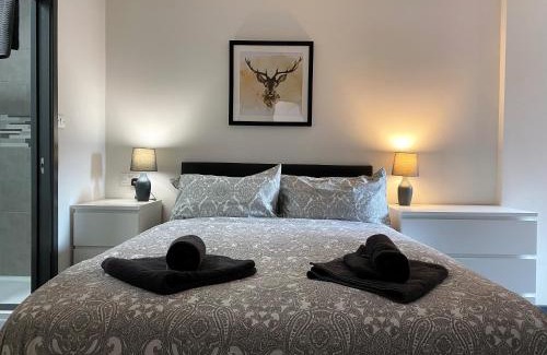 Crewe Apartment | StayCrewe Apartments