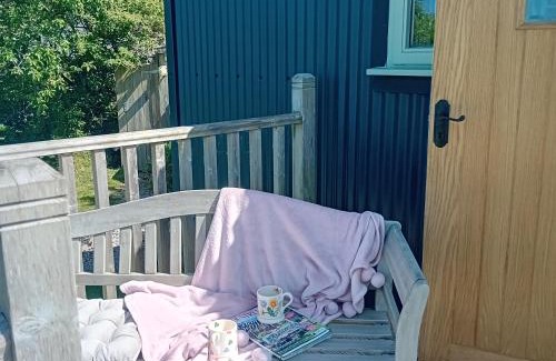 Hartland House | stayinhartland Quincecote shepherds hut