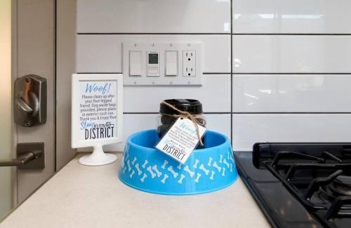 Belmont House | #StayinMyDistrict Buckman Open Loft-Style Townhome