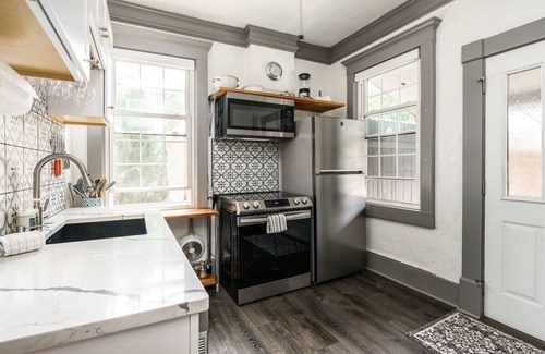 North End House | #StayinMyDistrict Urban Cottage