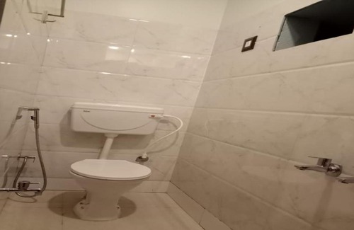 Bolpur Hotel | STAYMAKER Aurovil Hotel and Restaurant