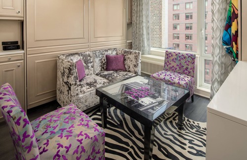 Garment District Hotel | Staypineapple, An Artful Hotel, Midtown