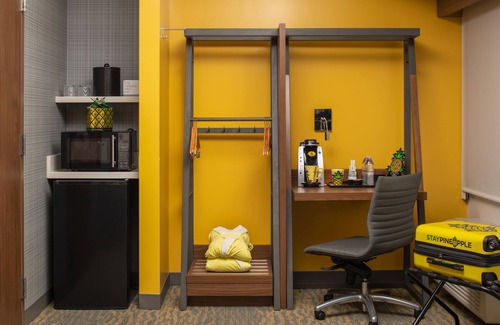 Downtown San Diego Hotel | Staypineapple, Hotel Z, Gaslamp San Diego