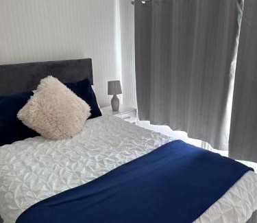 Walsall Apartment | Stays with Lindsay