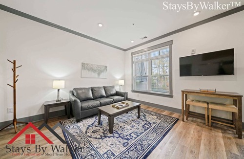Charlotte Condo | StaysByWalker SouthPark 1BR KingBed! Gym/Pool/Spa