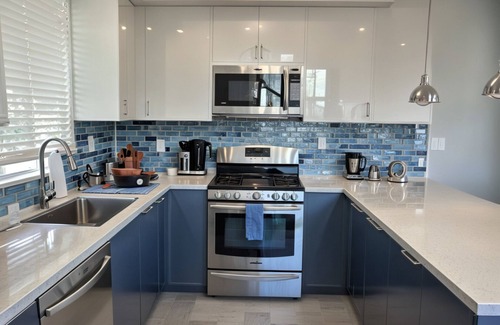 Hollywood Apartment | StaysPro - Hollywood Homes Minutes to Everything