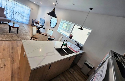 Hollywood Apartment | StaysPro - Hollywood Homes Minutes to Everything
