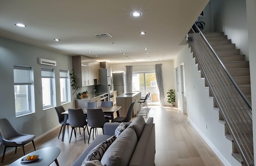 Hollywood Apartment | StaysPro - Hollywood Homes Minutes to Everything