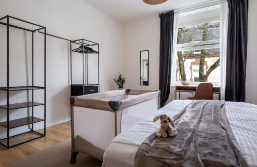 Gemarkung Barmen Apartment | stayVision FS43 Wohnung 5 - 3 Schlafzimmer - 8 Gäste - 2 Balkone - top WLAN