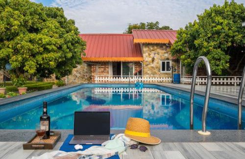 Dehradun Villa | StayVista at Dudly Manor with Swimming Pool
