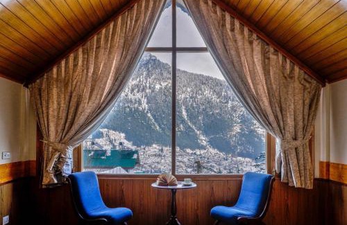 Manali Villa | StayVista at Jodhpur House - 3 BR Pet friendly Cozy villa in Manali
