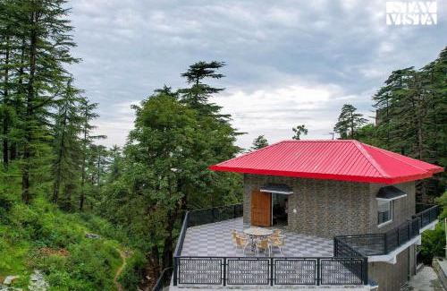 The Mall Road Villa | StayVista at Pineview @ Albert Estate