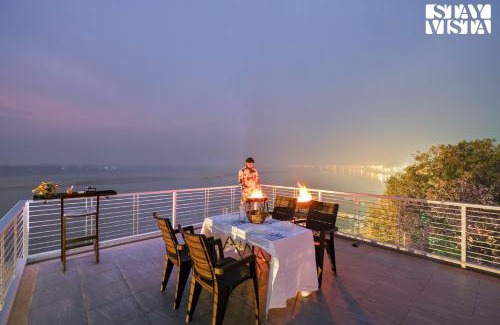 Varanasi Villa | StayVista at The Ganga House - Holy River Varanasi