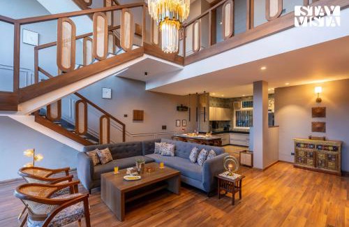 The Mall Road Villa | StayVista at Twilight Perch with BBQ, Bonfire, Lawn