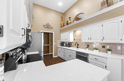 Prairie Point-Wildberry House | *SteamShower*Gameroom*Bar*Patio*