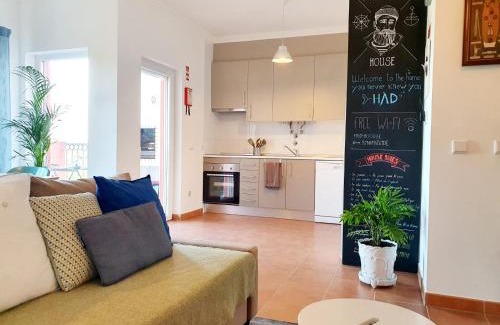 Espartal Apartment | Steersman House