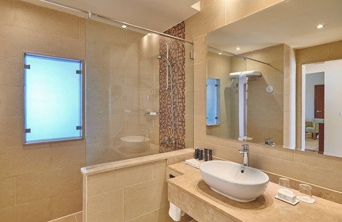 Al Mamsha El Seyahi Hotel | Steigenberger Aqua Magic Hotel
