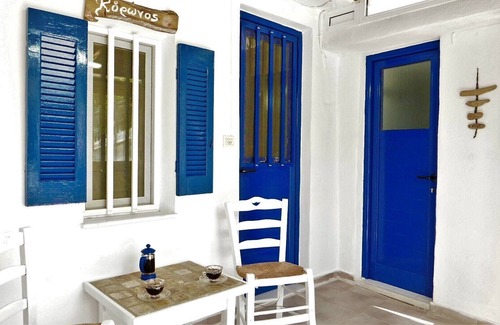Koronos House | Stella's home in Koronos, Naxos