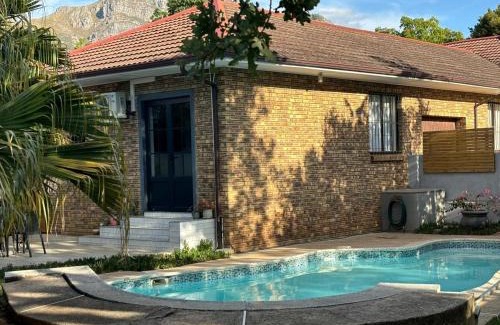 Stellenbosch House | Stellenhaus Guest Cottage
