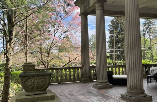 Catasauqua House | Step back in time at Dery Mansion built in 1917 by the King Of Silk George Dery