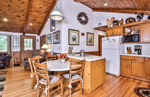 Sayner Cottage | Stepaway Vacation Rentals- Schneider Cabin