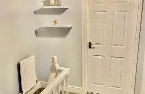 Taunton House | Steppes cottage