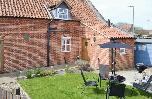 Bacton Cottage | Stepping Stone Cottage