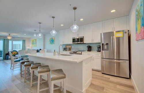 Madeira Beach Apartment | Steps across from Madeira Beach, heated pool- Luxury 3 bedrooms, 3 full bathrooms