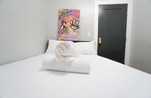 Hackensack River Waterfront House | Steps away from NYC light rail. Easy Commute