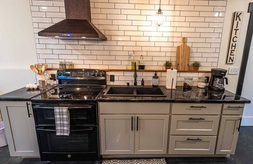 Libby House | Steps away from the beautiful Kootenai River; Timber River Guest House.