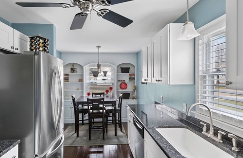 Canton House | steps from hall of fame and 3 miles to Belden Village