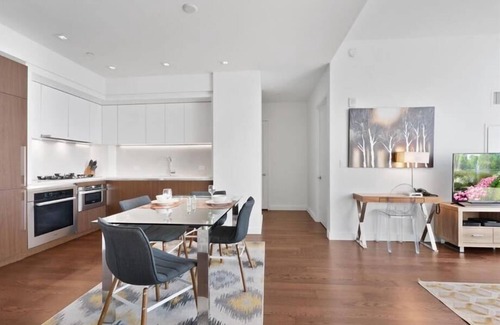 Hell's Kitchen Apartment | Steps from Hudson River 1 BR Downtown/river views | Desk + Wi-Fi