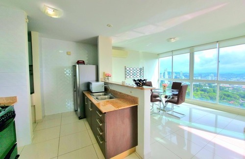 Obarrio Apartment | STEPS FROM OMAR PARK, CITY VIEW, PARK LOFT 1 BEDROOM