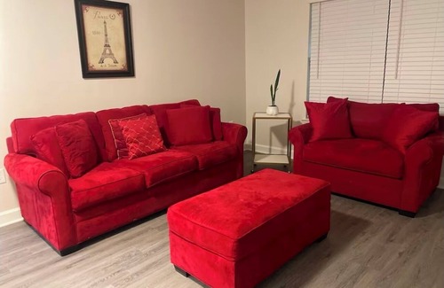 Castleberry Hill Apartment | Steps from the Mercedes Benz Stadium