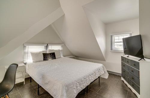 North End Apartment | Steps to Beach Couples Retreat in Ocean City!