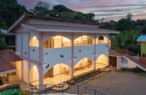 Manzanillo House | Steps to Beach | Quiet Spot | Near Dining | Pool