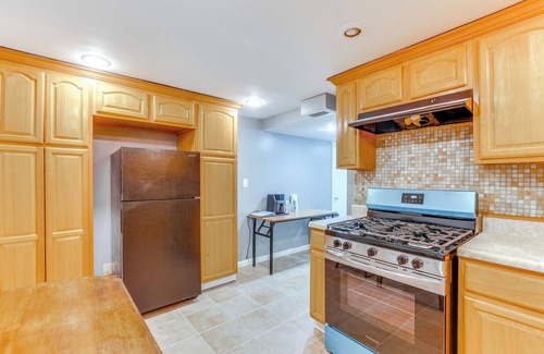West Side Apartment | Steps to Lincoln Park: Spacious Apt in Jersey City