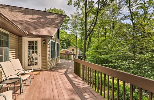 Gouldsboro House | Steps to River Big Bass Lake House with Grill!