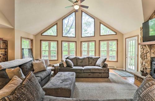Gouldsboro House | Steps to River Big Bass Lake House with Grill!