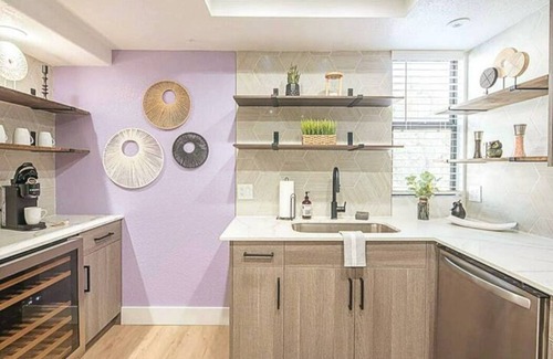 Kierland Condo | Steps to Shops & Dining Pool Access King Bed