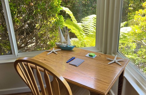Eastside Santa Cruz House | Steps to Sunny Cove Beach! Boardwalk, WiFi, Starbucks, Restaurants, Family Fun!