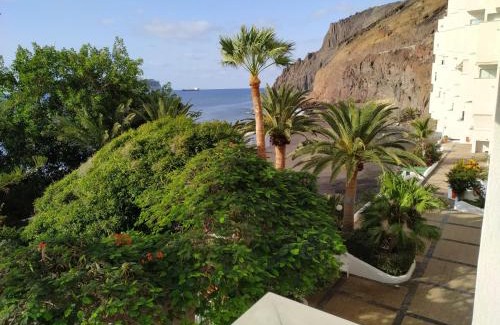 Santa Cruz de Tenerife Apartment | Steps to the beach!