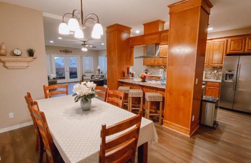 Oceano House | Steps to the Beach! Rooftop Deck! Firepit & BBQ!