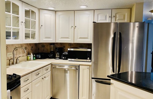 Jacksonville Beach Condo | STEPS TO THE BEACH AND GATED POOL! - Dog Friendly - Centrally Located