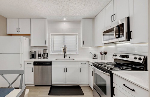 Jacksonville Beach House | STEPS to the beach!